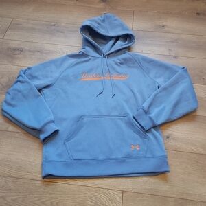 Women's Size small Under Armour pullover hoodie